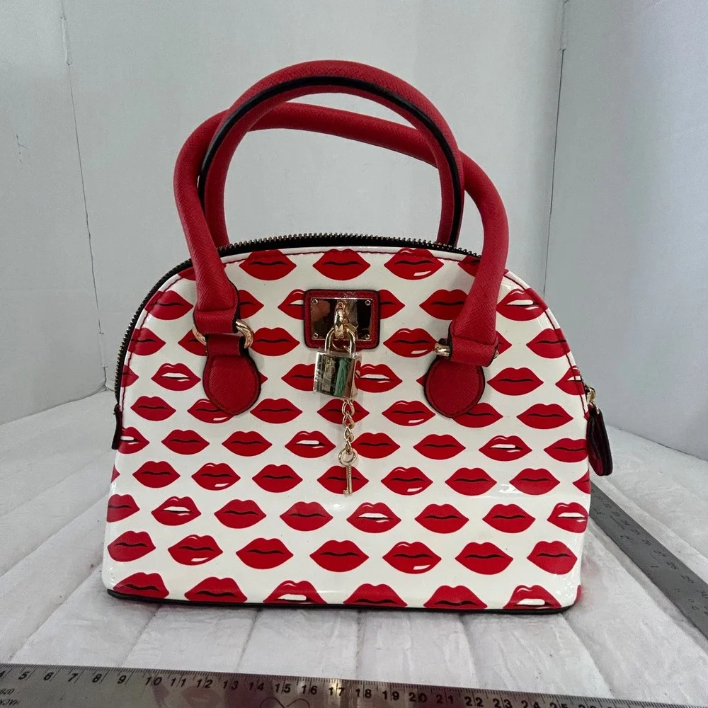 Aldo Red Lips Print Dome Satchel Bag White Patent Faux Leather Gold Lock Key